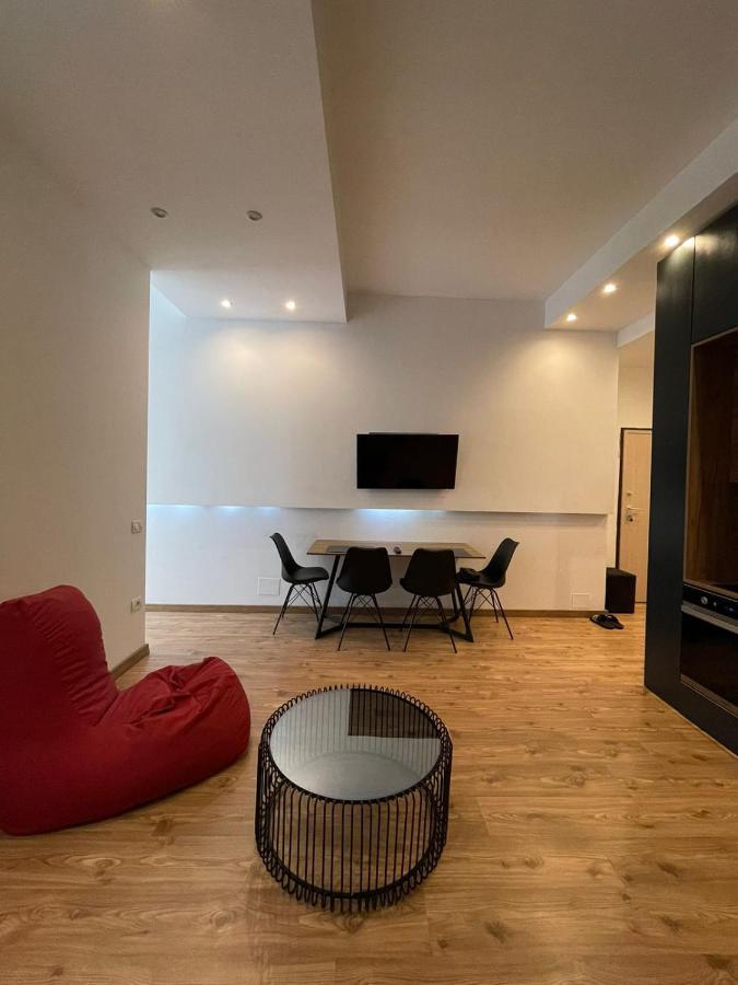 City Center Apartament, Pazari Ri Tirana Bagian luar foto